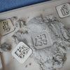 Sandstempel aus Holz mit Fahrzeugen, handgefertigt