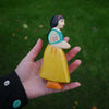 Schneewittchen Figur aus Holz, handgefertigt