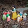Schneewittchen Figur aus Holz, handgefertigt