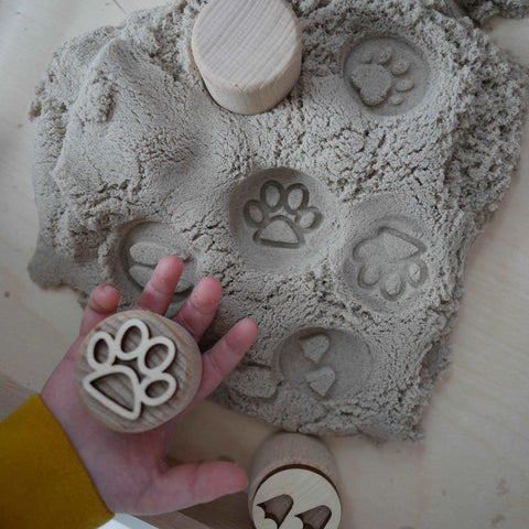 Sandstempel aus Holz mit Fußspuren von Tieren, handgefertigt - Labyrinthkiste