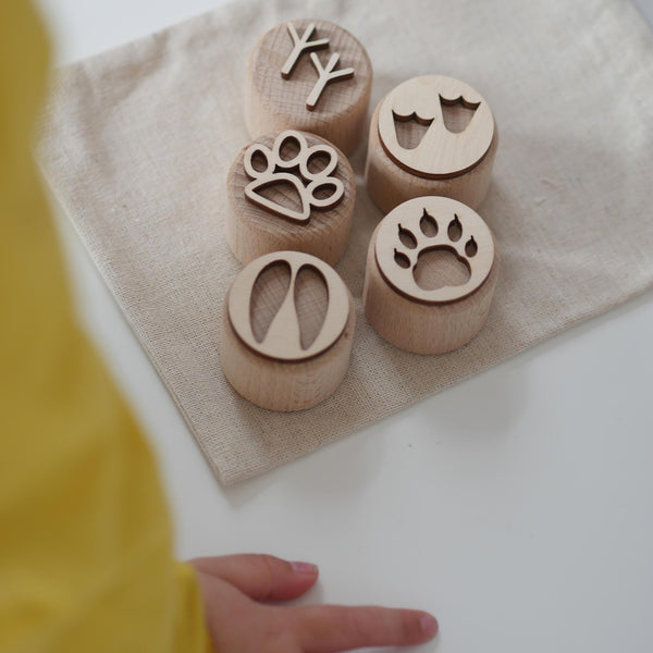Sandstempel aus Holz mit Fußspuren von Tieren, handgefertigt - Labyrinthkiste