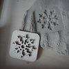 Sandstempel aus Holz mit Wettersymbolen, handgefertigt